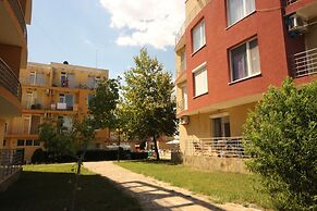 Sunny Day 5 Menada Apartments