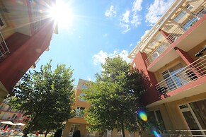 Sunny Day 5 Menada Apartments