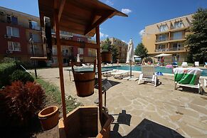 Sunny Day 5 Menada Apartments