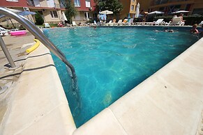 Sunny Day 5 Menada Apartments