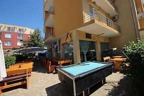 Sunny Day 5 Menada Apartments