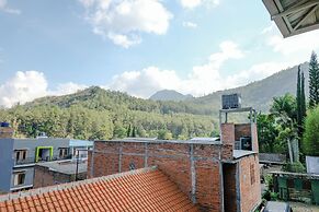 OYO 2046 Villa Hardi