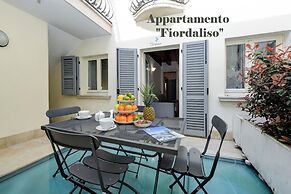 Flowers Apartments