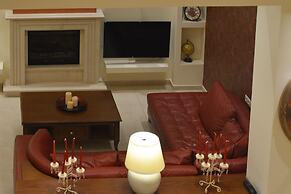 Private Pool Luxurious Villa with Parking & BBQ