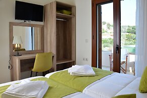 Private Pool Luxurious Villa with Parking & BBQ