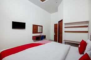 OYO 1819 Aries Hotel