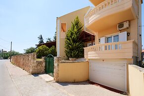 Relaxing Family Home near Beaches