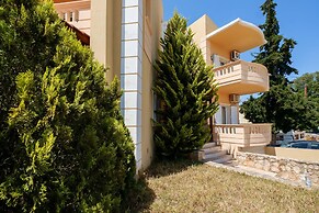 Relaxing Family Home near Beaches