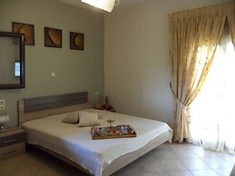 Rural Spacious Villa with Pool at Central Crete