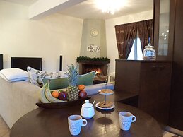 Rural Spacious Villa with Pool at Central Crete