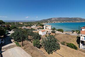 SeaView Flat Near the Beach