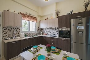 Spacious & New fully equipped Home with Parking