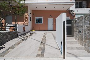 Spacious & New fully equipped Home with Parking