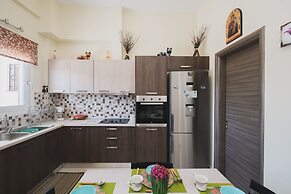 Spacious & New fully equipped Home with Parking