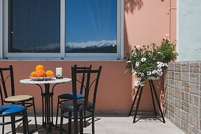 Spacious & New fully equipped Home with Parking