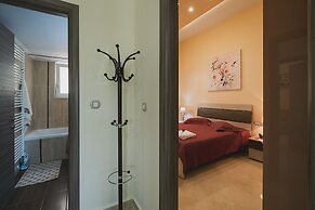 Spacious & New fully equipped Home with Parking