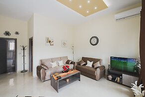 Spacious & New fully equipped Home with Parking