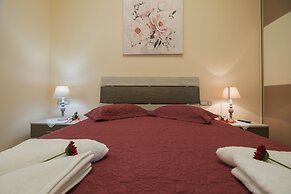 Spacious & New fully equipped Home with Parking