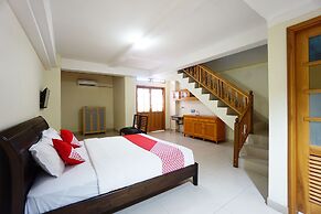 OYO 1429 Bastiana Residence