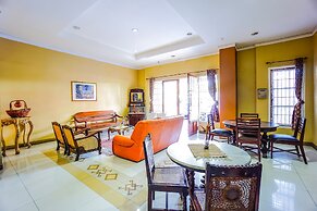 OYO 1429 Bastiana Residence