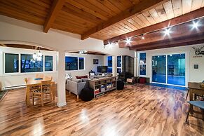 66sl - Hot Tub - Wifi - 3+ Bedroom - Sleeps 10 Home by Redawning