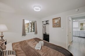 49sl - Hot Tub - Wifi - Fireplace - Sleeps 10 3 Bedroom Home by Redawn