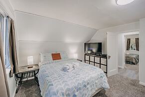 49sl - Hot Tub - Wifi - Fireplace - Sleeps 10 3 Bedroom Home by Redawn