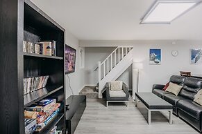 49sl - Hot Tub - Wifi - Fireplace - Sleeps 10 3 Bedroom Home by Redawn