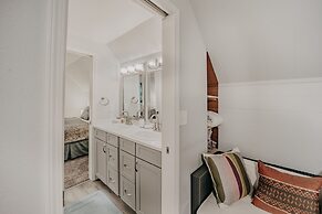 49sl - Hot Tub - Wifi - Fireplace - Sleeps 10 3 Bedroom Home by Redawn