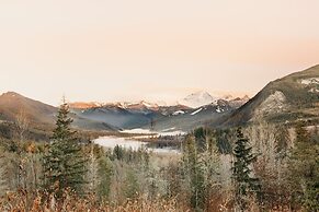 15mbh - Amazing Mountain Views - Hot Tub - Pets Ok 3 Bedroom Home by R