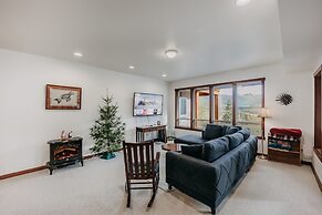 15mbh - Amazing Mountain Views - Hot Tub - Pets Ok 3 Bedroom Home by R