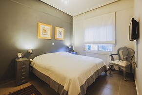 Stylish Garden Home - Holidays in Chania