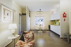 Stylish Garden Home - Holidays in Chania