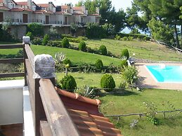 Beachside Haven, Poolside Serenity & Sunset Magic