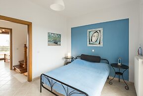 Beachside Haven, Poolside Serenity & Sunset Magic