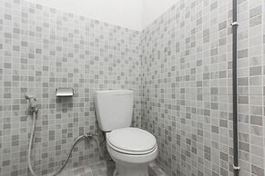 SPOT ON 1842 Cevilla Bnb Residence Syariah