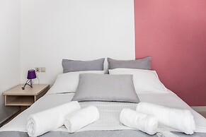 Thomis Beach Family Home Near the Sea