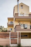 Thomis Beach Family Home Near the Sea