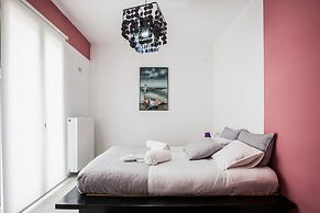 Thomis Beach Family Home Near the Sea