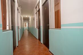 Super OYO 1844 Bravo Residence