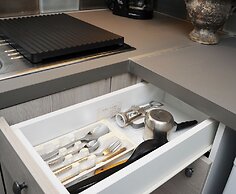 Top of the city Central studio with Acropolis View