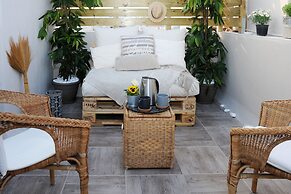 Top of the city Central studio with Acropolis View