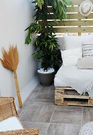 Top of the city Central studio with Acropolis View