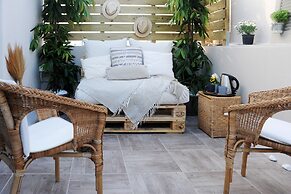 Top of the city Central studio with Acropolis View