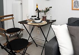 Top of the city Central studio with Acropolis View