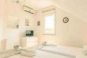 Villa Antzela with Private Pool and Gardens