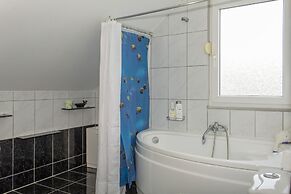 Villa Antzela with Private Pool and Gardens