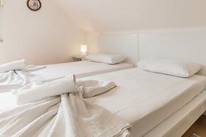 Villa Antzela with Private Pool and Gardens