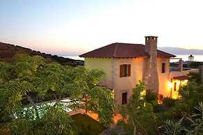 Villa Patriko Lux villa with pool next to Balos