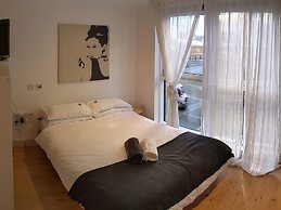 The Wilde riverside studio-flat